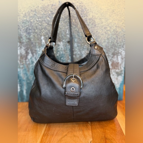 Coach Handbags - Coach Vintage 2011 Soho Lynn Leather Hobo Bag - OG Indie Sleaze